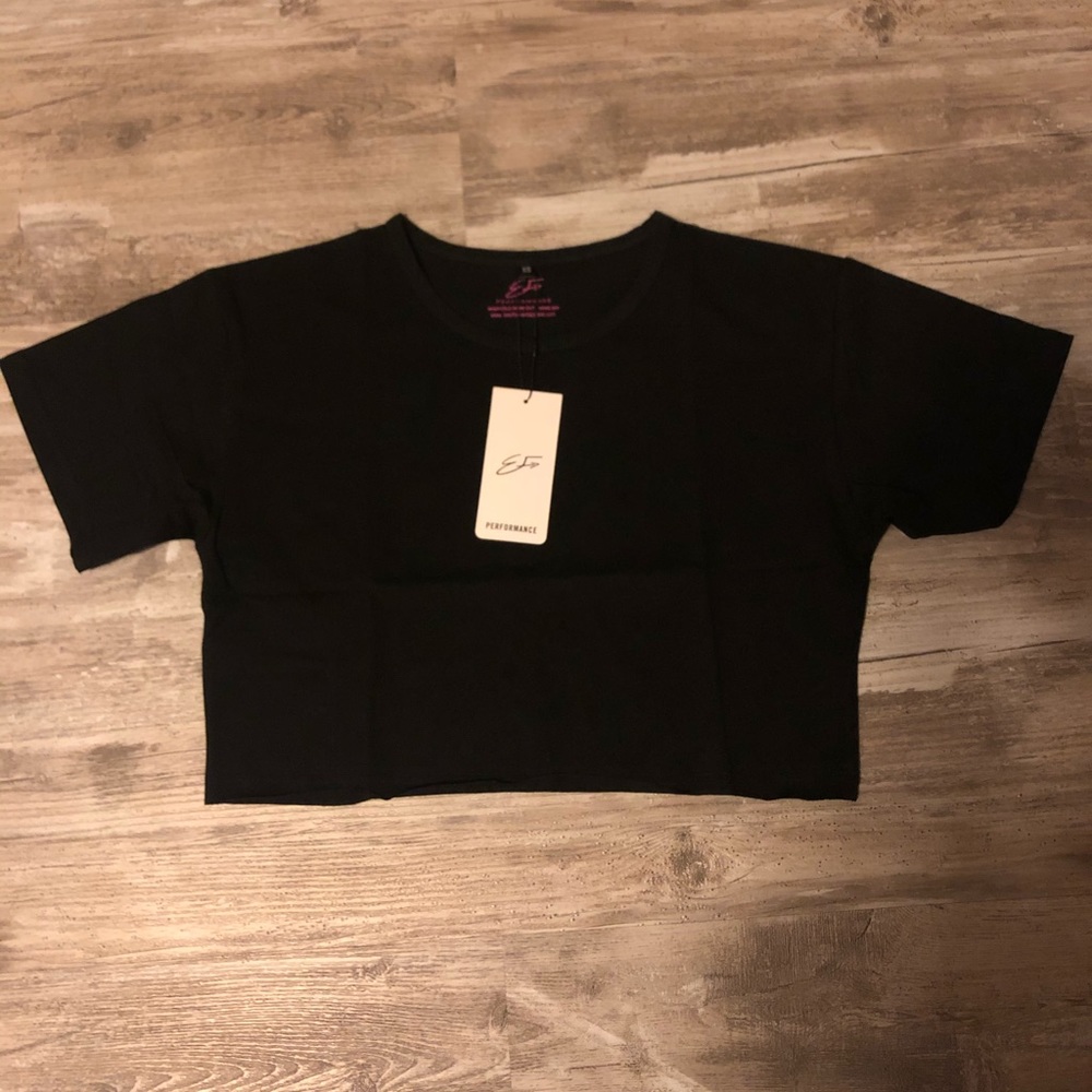 EVER FORWARD CROPPED TEE